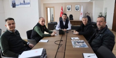 Picsart_23-02-26_18-05-40-009